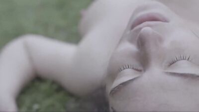 Esther Zimmering nude - Goosebumps (2022)