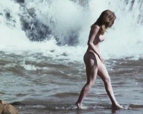 Sondra Currie, Regina Carrol nude, Ellyn Stern - Jessi's Girls (1975)