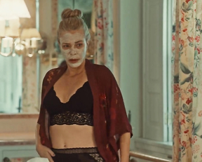 Beatriz Godinho nude - Until Life Do Us Part s01e01e04e08 (2022)