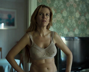 Elin Klinga, Julia Dufvenius Wollter, Anja Lundkvist, Sofia Helin - Lust s01e01-07 (2022)