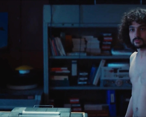 Daphne Patakia, Alice Taglioni - OVNI(s) s02e06 (2022)