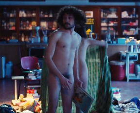 Daphne Patakia, Alice Taglioni - OVNI(s) s02e06 (2022)