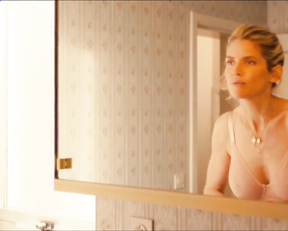 Daphne Patakia, Alice Taglioni - OVNI(s) s02e06 (2022)