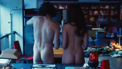 Daphne Patakia, Alice Taglioni - OVNI(s) s02e06 (2022)