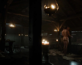 Laura Berlin, Frida Gustavsson - Vikings Valhalla s01e01e06e07 (2022)