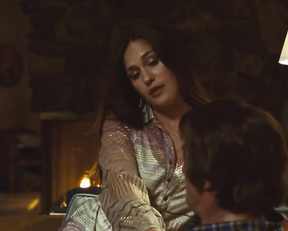 Wendy Wei Lee, Ana Foxx, Meggie Anne Cherilus - Winning Time The Rise of the Lakers Dynasty s01e03 (2022)