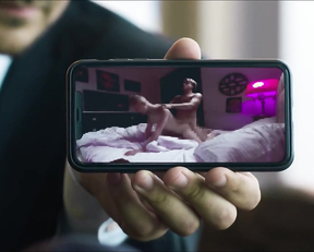 Valeriia Shutovskaya, Isabelle Eidlen, Oksana Akinshina - The telki s01e01 (2022)