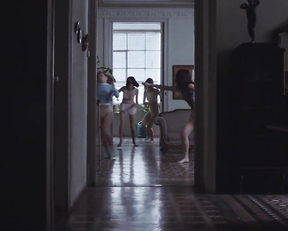 Alba Ribas, Mireia Oriol, Laia Manzanares - Waste (2016)