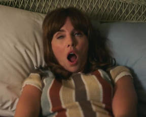 Jessica Lowe, Trishna, Courtney Hawkins, Kim Senser, Ophelia Lovibond - Minx s01e01-02 (2022)