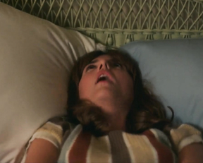 Jessica Lowe, Trishna, Courtney Hawkins, Kim Senser, Ophelia Lovibond - Minx s01e01-02 (2022)