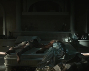 Lily James, Taylor Schilling - Pam Tommy s01e01-03 (2022)