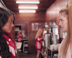 Riley Keough, Taylour Paige – Zola (2020)