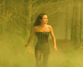 Poppy Drayton nude - The Shannara Chronicles s01 (2016)