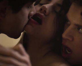 Ela Velden naked - Who Killed Sara (Quien Mato a Sara) s01e03e04e10 (2021)