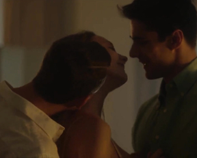 Danna Paola nude - Elite s01e05 (2018)