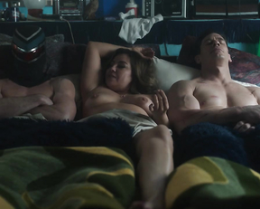 Crystal Mudry, Alison Araya - Peacemaker s01e01-02 (2022)