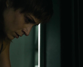 Amanda Collin, Niamh Algar - Raised by Wolves s02e03e05e06 (2022)