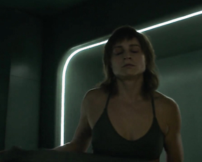 Amanda Collin, Niamh Algar - Raised by Wolves s02e03e05e06 (2022)