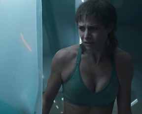 Amanda Collin, Niamh Algar - Raised by Wolves s02e03e05e06 (2022)