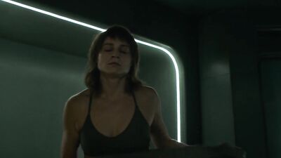 Amanda Collin, Niamh Algar - Raised by Wolves s02e03e05e06 (2022)