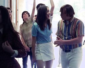 Alana Haim naked - Licorice Pizza (2021)