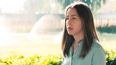 Alana Haim naked - Licorice Pizza (2021)