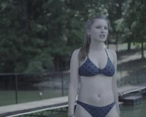 Lisa Emery, Madison Thompson, Sofia Hublitz - Ozark s03e05 (2020)