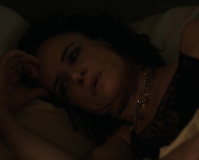 Sophie Thatcher nude – Yellowjackets s01e07 (2021)