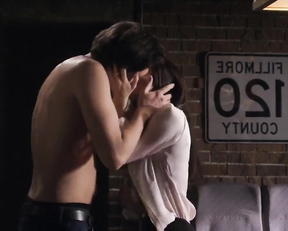 Gina Holden nude - Life Unexpected s01e06 (2010)