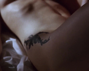 Jennifer Tilly, Gina Gershon - Bound (1996)