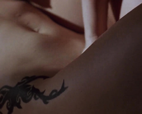 Jennifer Tilly, Gina Gershon - Bound (1996)