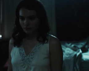 Andrea Londo nude - The Free Fall (2021)