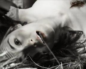 Michelle Dockery nude - Godless s01e04-06 (2017)