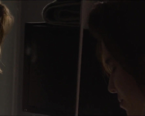 Angela Trimbur, Janel Parrish - Trespassers (2018)