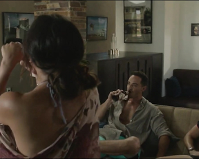 Angela Trimbur, Janel Parrish - Trespassers (2018)