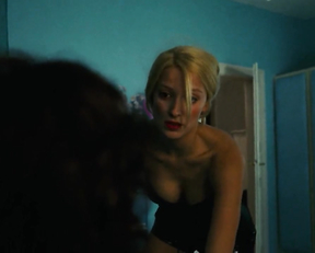 Alexandra Maria Lara nude - Der Fischer und seine Frau (2004)