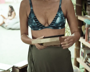 Stephanie Cayo nude - Backpackers (2022)