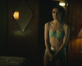 Rose Byrne naked - Physical s02e04e06 (2022)