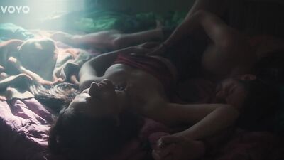 Petra Buckova nude - Jitrní záre s01e01-02 (2022)