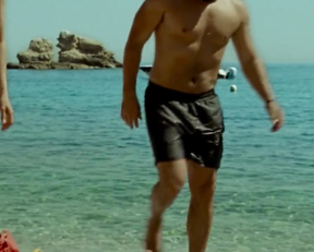 Florence Loiret Caille, Valerie Donzelli, Maya Sansa - Azuro (2022)