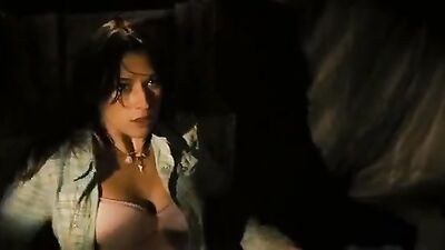 Brooke Langton sexy - Primeval (2007)