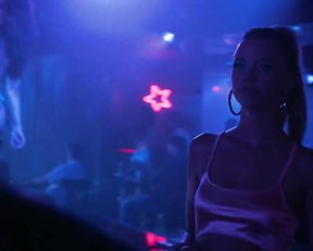 Monica Raymund, Riley Voelkel - Hightown s01e03 (2020)