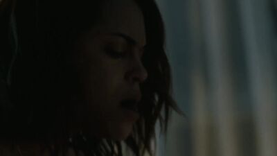 Monica Raymund, Riley Voelkel - Hightown s01e03 (2020)