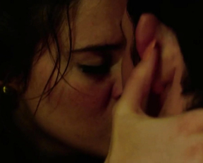 Shailene Woodley, Felicity Jones - The Last Letter from Your Lover (2021)