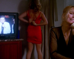 Sally Kellerman, Katarzyna Figura - Ready to Wear (1994)