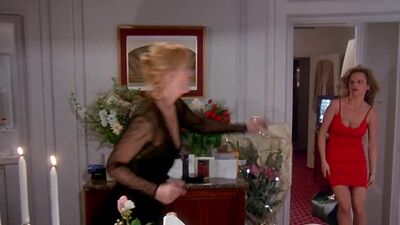Sally Kellerman, Katarzyna Figura - Ready to Wear (1994)