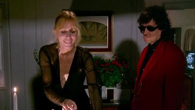 Sally Kellerman, Katarzyna Figura - Ready to Wear (1994)