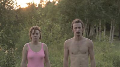 Charlotte Aubin naked - Samedi (2013)