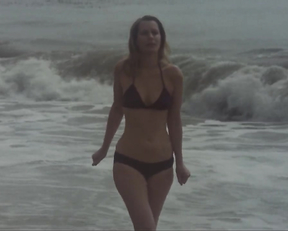Sally Kellerman nude - A Reflection of Fear (1973)