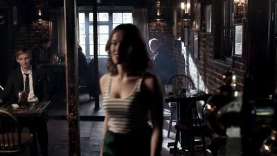 Elizabeth Henstridge naked – The Thompsons (2012)
